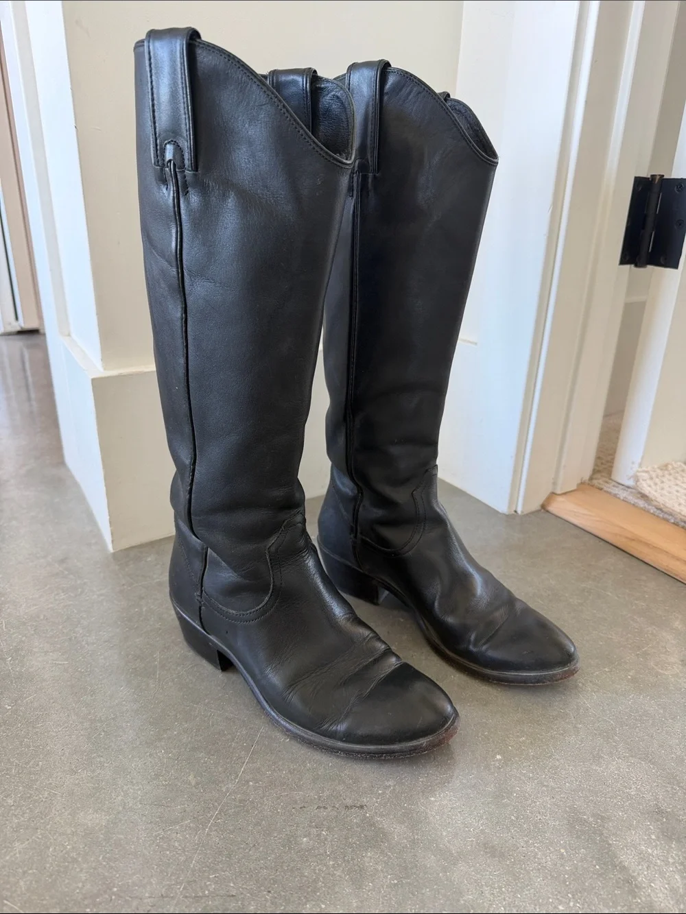 Frye Carson 7M Black Leather Over-the-Knee Riding Boots